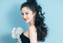 九游娱乐比分网-2022年总决赛：库里在关键时刻几次神级远投，让对手完全无解，夺冠瞬间令人难忘