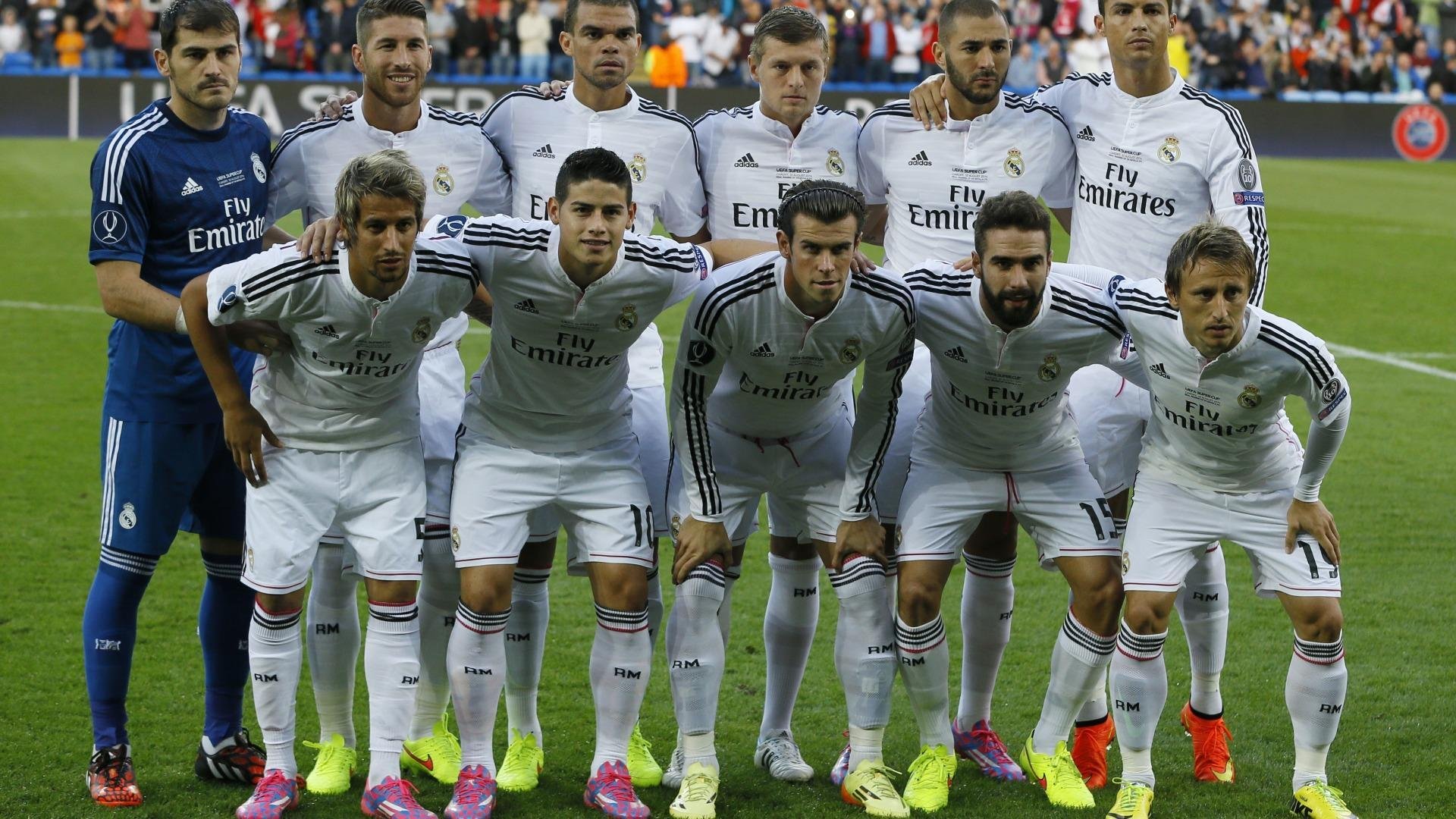 德甲激情反击：速度、力量与智慧的较量！，德甲经典比赛